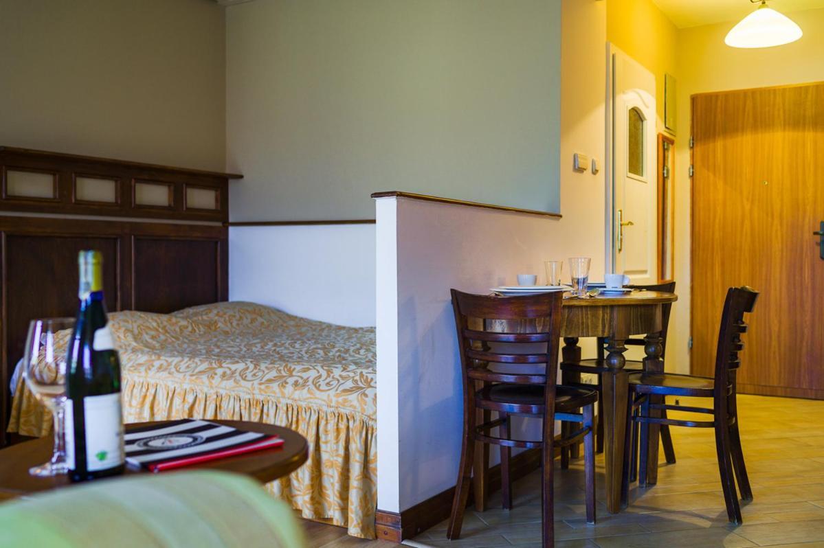 Apartamenty Portowe Mikołajki Luaran gambar