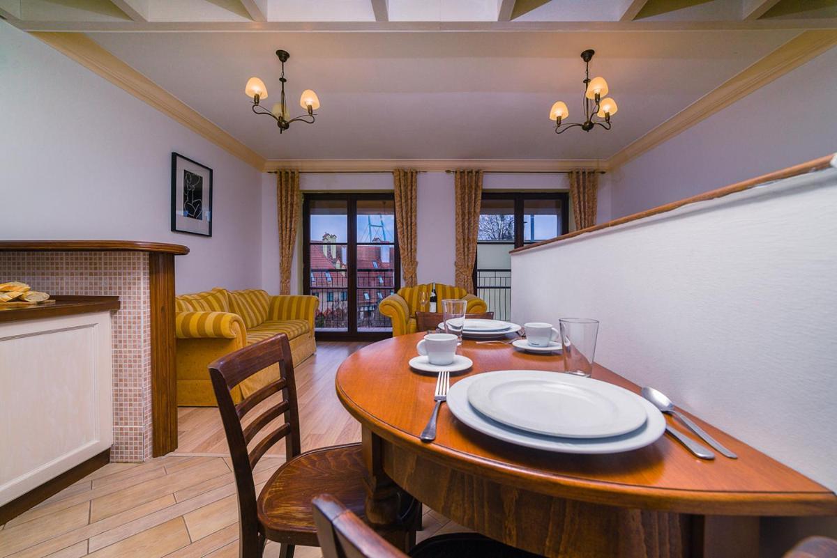 Apartamenty Portowe Mikołajki Luaran gambar